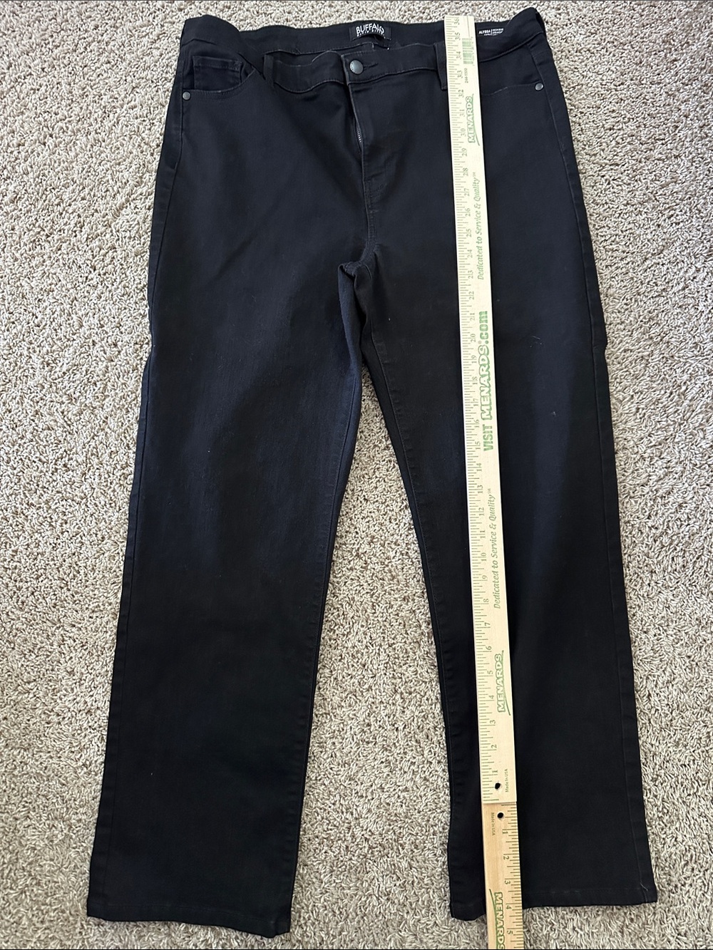 Buffalo David Bitton Black Straight Leg Jeans with Classic Five-Pocket size 14.